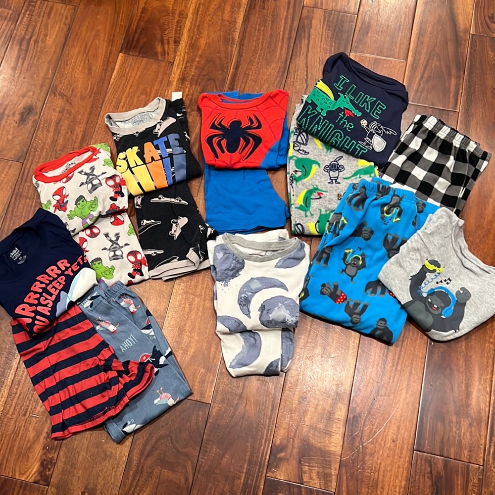 Lot of 5T Boys Pajamas